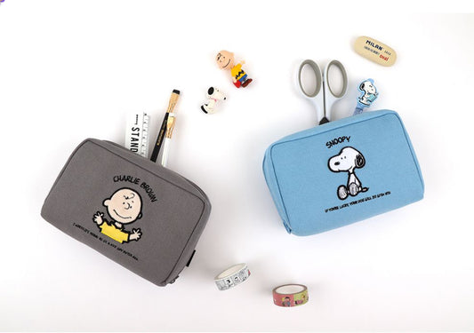 My Snoopy World 刺繡化妝袋- 2色選擇 (預購貨品）