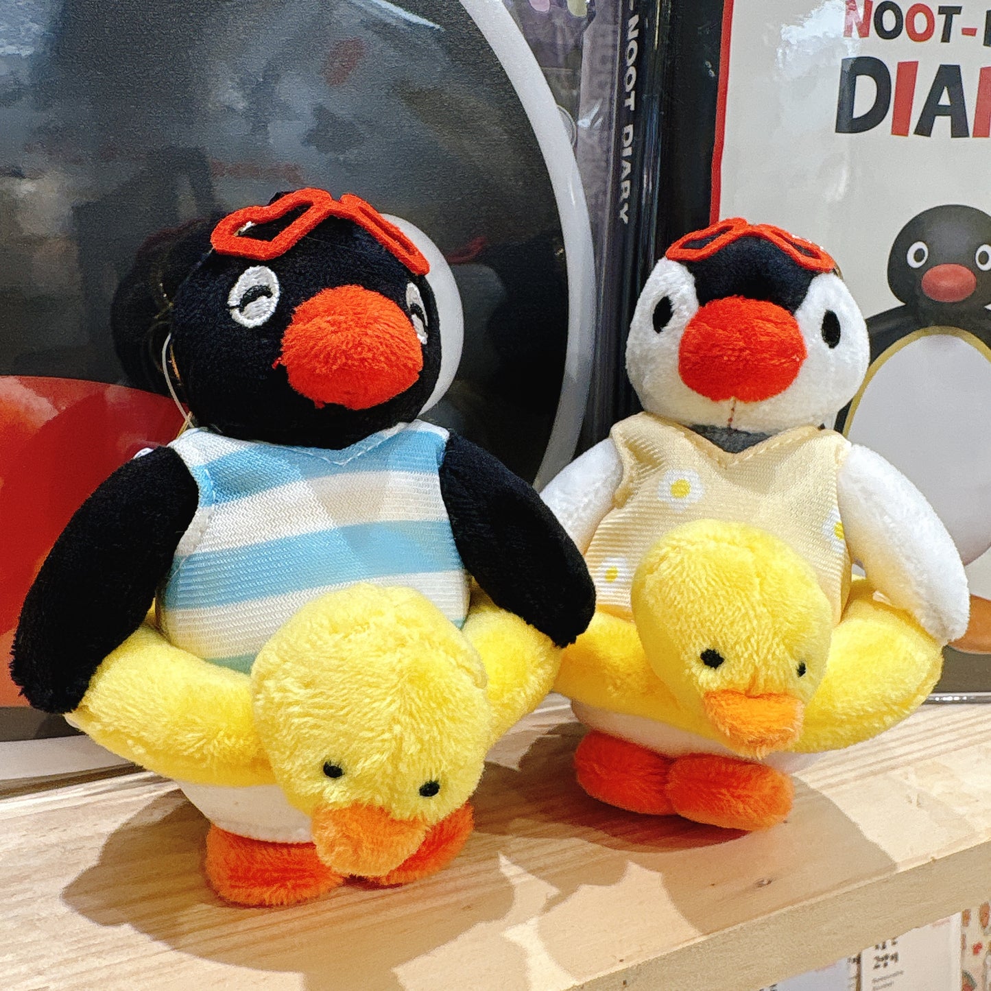 韓國Pingu 和Pinga 沙灘嬉水造型匙扣[預購貨品，下單後14天出貨]