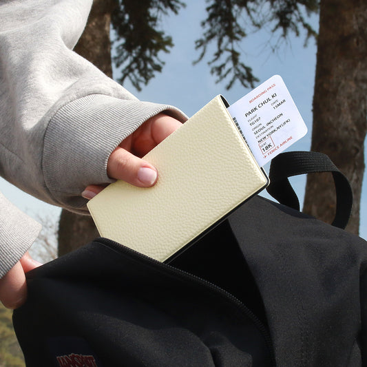 買一送一優惠‼️ 26/4 完結‼️韓國Fenice Traveller皮革 Classic 護照套* [預購貨品]