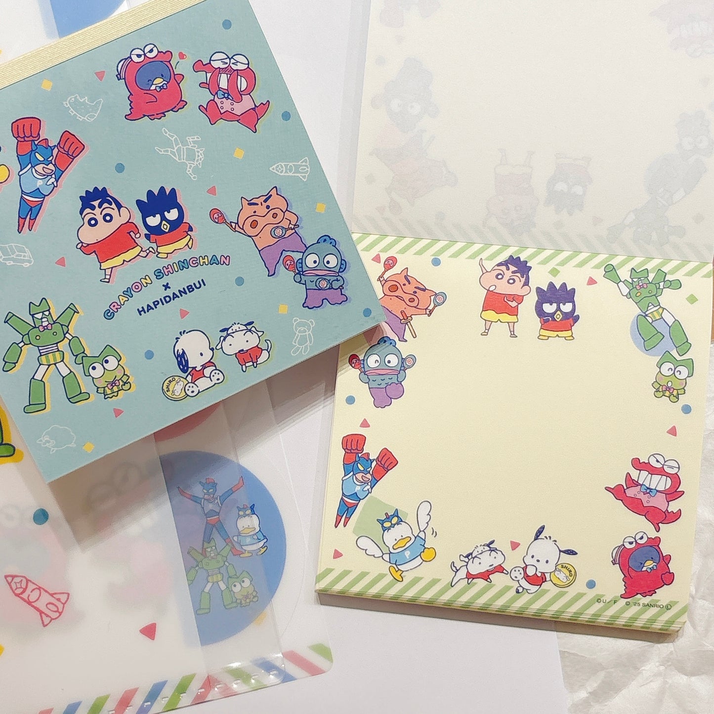 日本Sunstar 蠟筆小新 x  Sanrio 100 頁便條磚