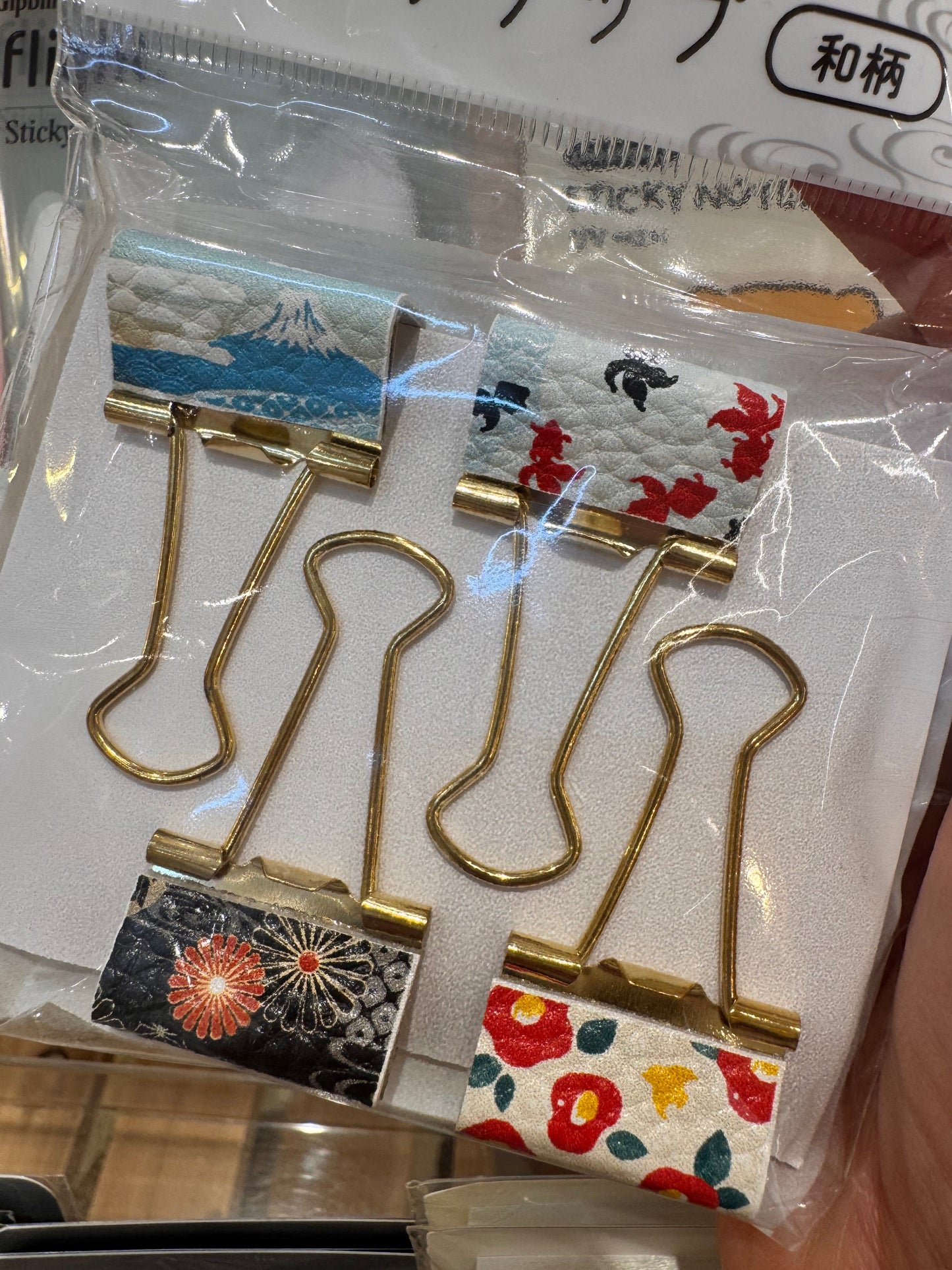 日和風情一套4 個皮革金屬長尾夾