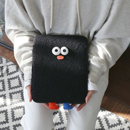 冬季毛毛版 Pom Pom Black Toast Ipad Pouch (預購商品)