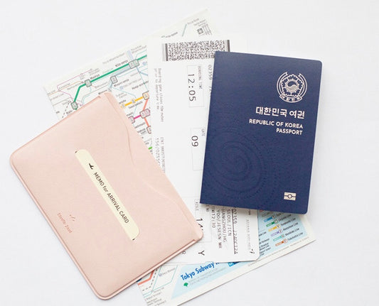 韓國 Essential Passport Sleeve 護照套 * [預購貨品，下單後14天出貨]