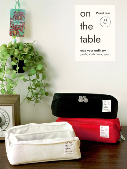 韓國 on the table 獨特斜角拉鍊 Cube Pocket Case - 3 色選擇  * [預購貨品，下單後14天出貨]
