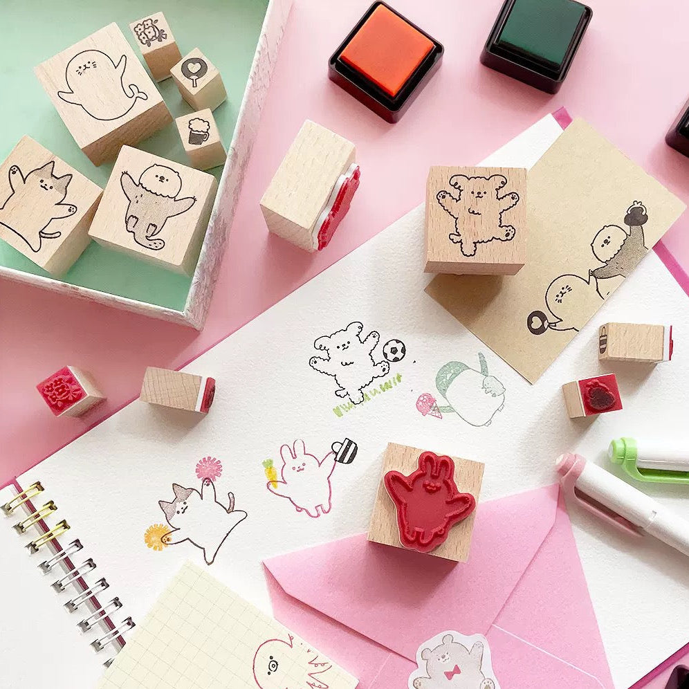 日本 I Love Stamp 木製印章 - 送花的熊仔