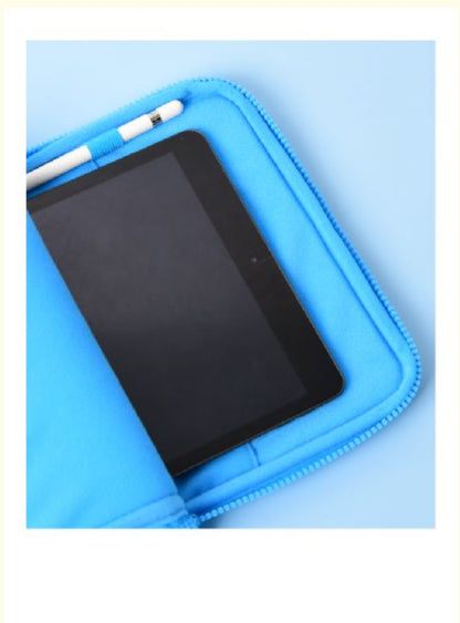 Chiikawa 11 inch iPad Pouch  - (預購商品)