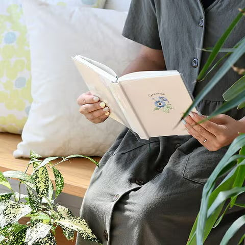 日本Daigo 花之語刺繡封面三年日記