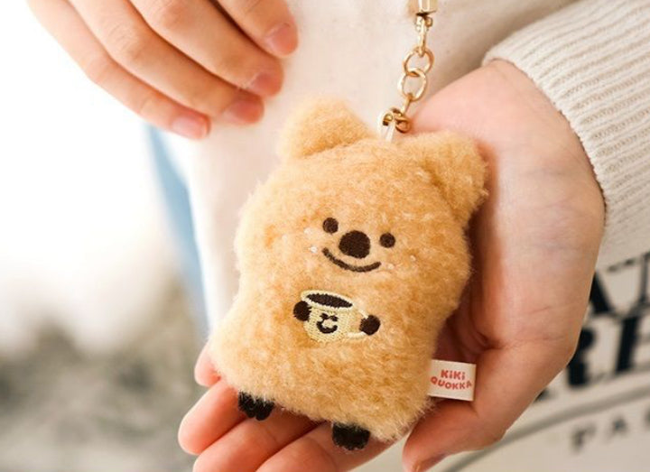 韓國濟州Kiki Quokka手抱熱咖啡毛公仔掛件匙扣* [預購貨品，下單後14天出貨]