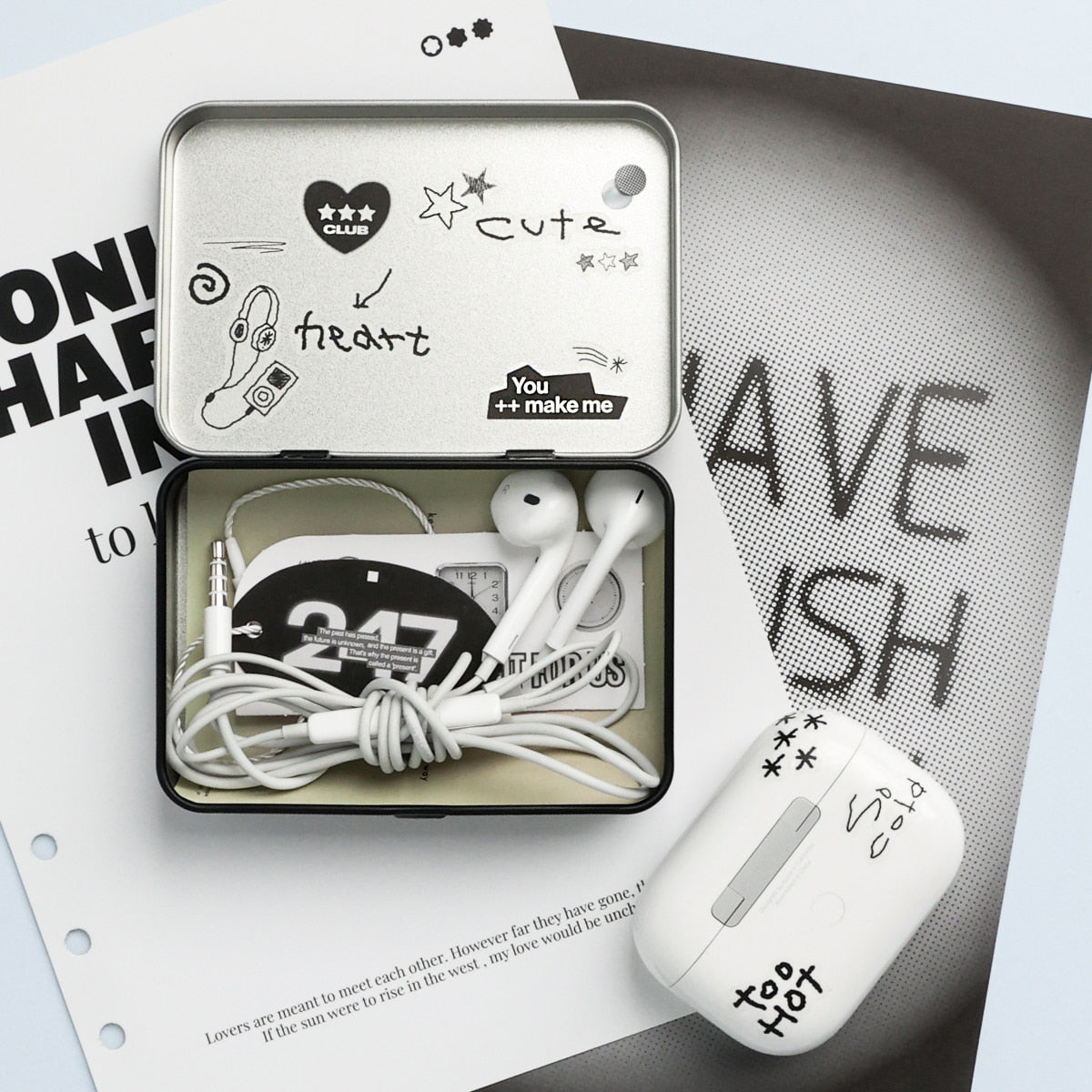 韓國 黑白塗鴉 Roll Stickers - （可獨立撕下每一粒）[預購貨品］