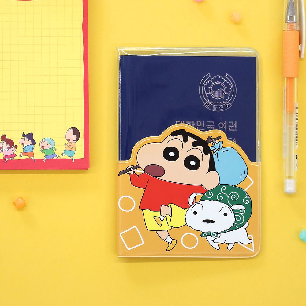 <新企劃> Crayon Shinchan 蠟筆小新系列透明護照套  - (預購商品）