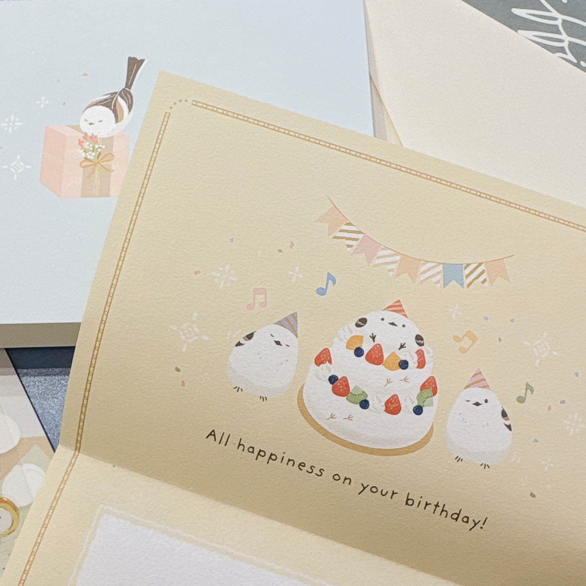日本NB 可愛雪鳥排排坐 : Happy Birthday 生日卡