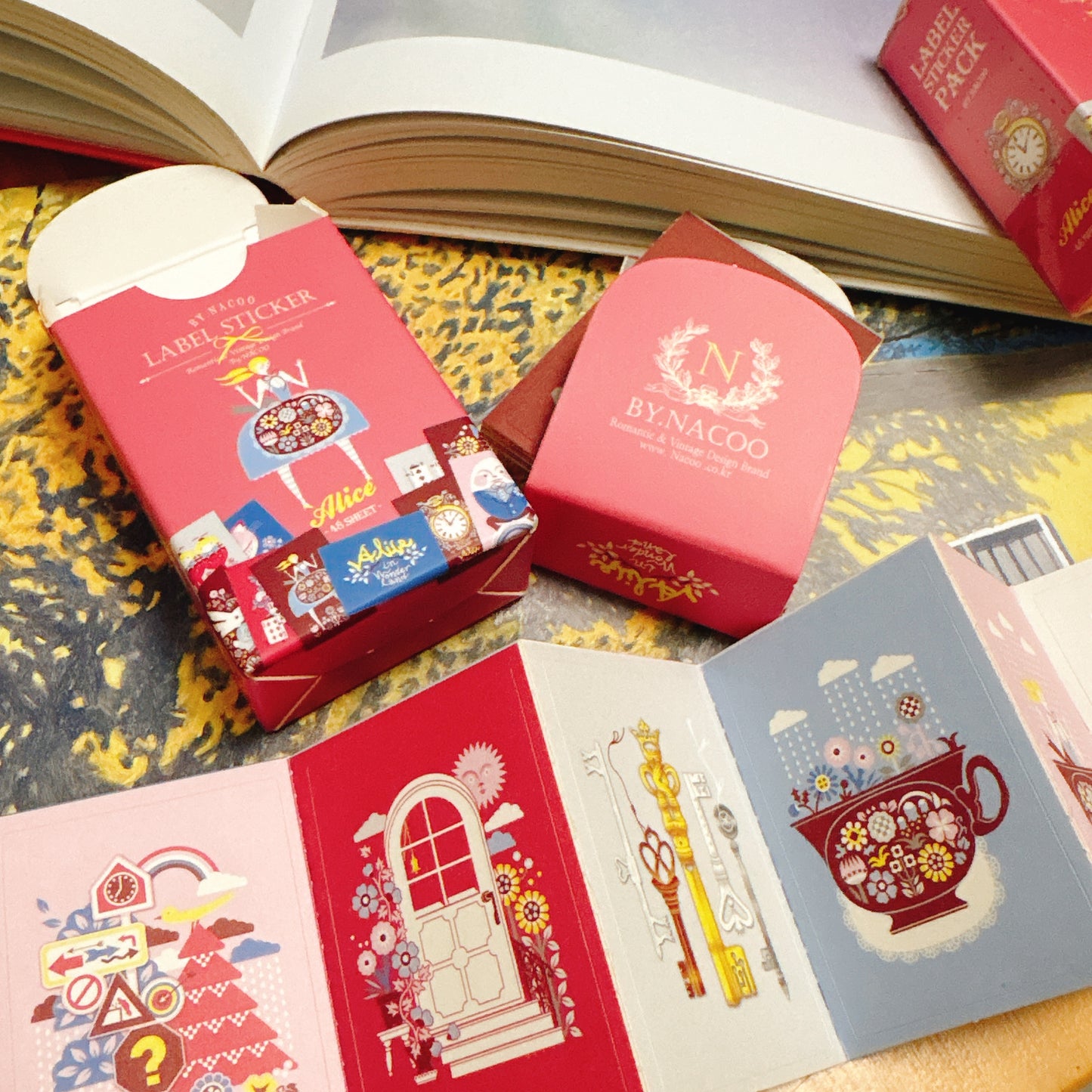 韓國By Nacoo 盒仔貼紙 - Alice in the Wonderland