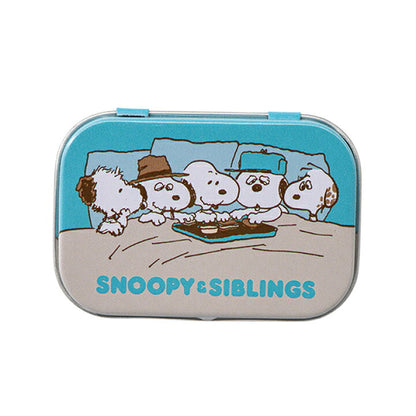 日本 Snoopy & Family 小鐵盒貼紙Set- 內有：36張貼紙