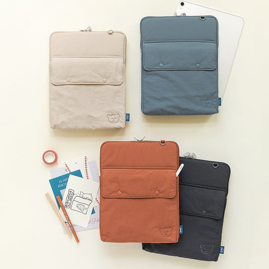 Brunch Brother Little Bear 純色防水 11 寸iPad Pouch (預購商品)