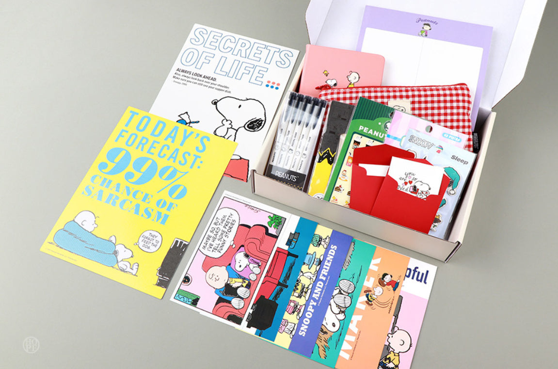 Black Friday 52 折優惠‼️My Snoopy World 75 週年 Lucky Box (Small ）