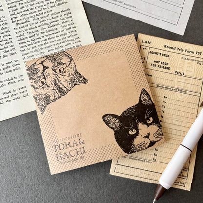 日本the Neko-noki 貓咪紙品: 一雙貓咪牛皮色便條磚