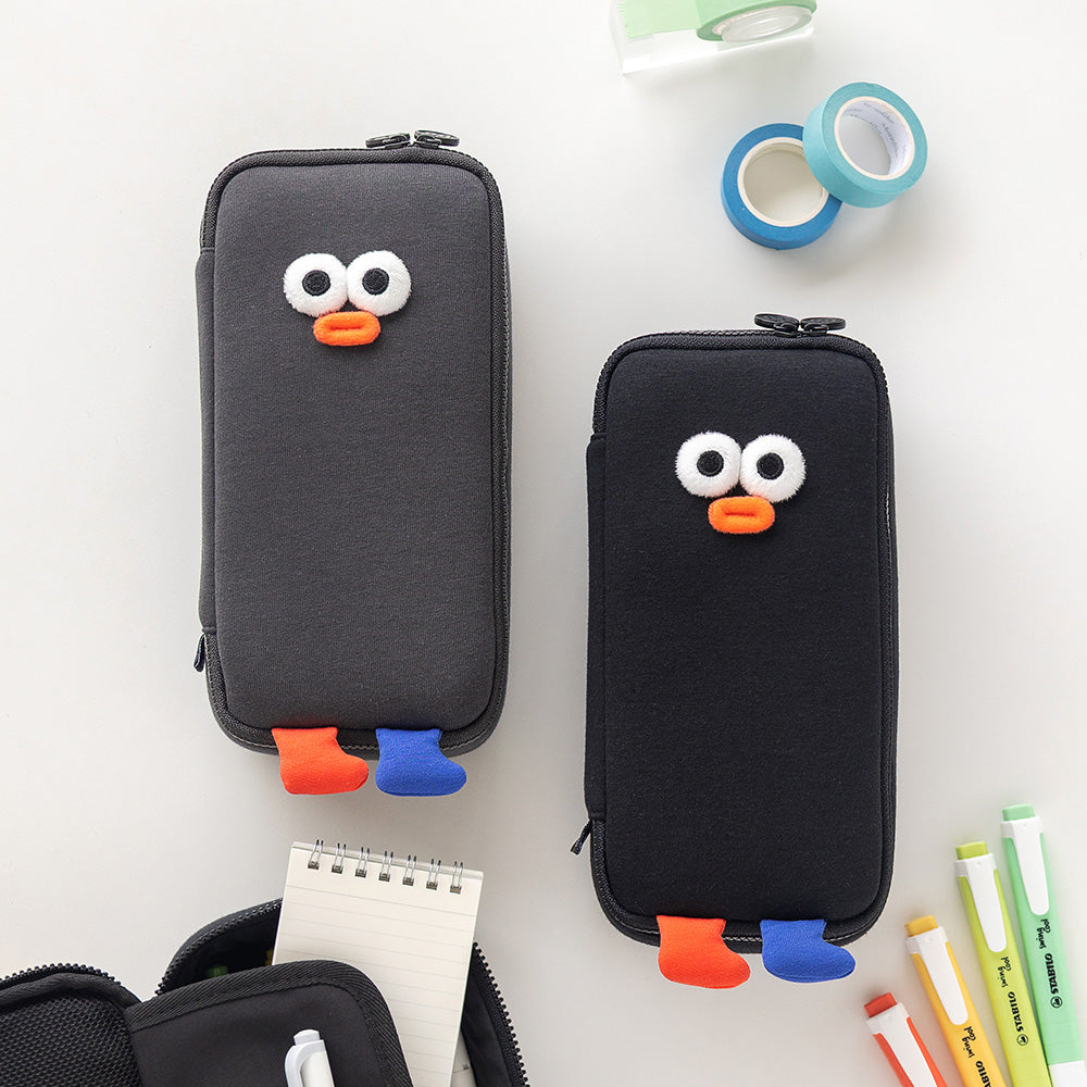 韓國平頭 Pom Pom 黑面多士筆袋/ 化妝袋  - 黑灰兩色