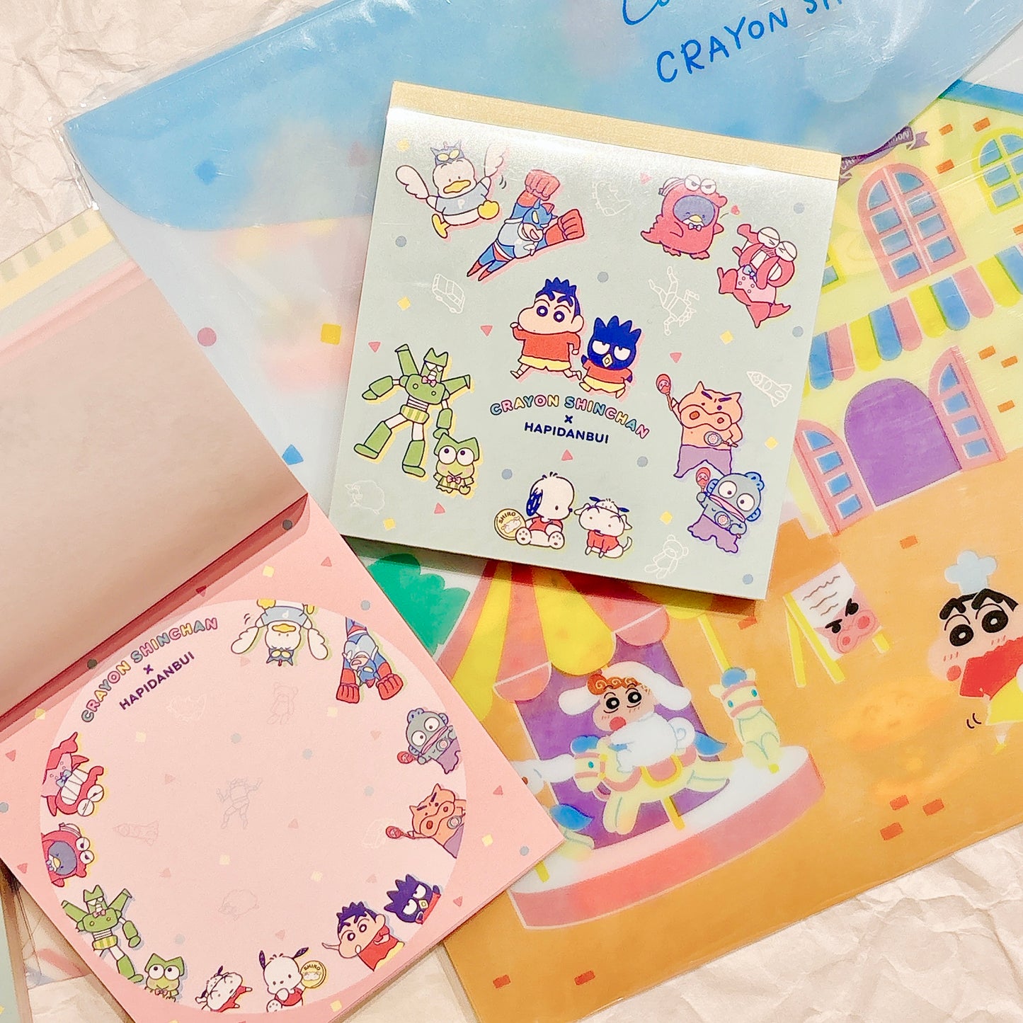 日本Sunstar 蠟筆小新 x  Sanrio 100 頁便條磚