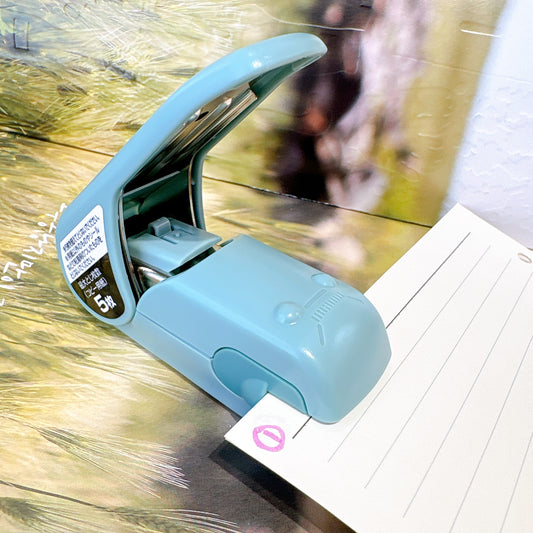 日本Kokuyo 無釘釘書機 - 便於攜帶版‼️