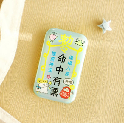 幸運符咒閃亮襟章 - 6 款選擇（預購貨品，約兩星期到貨）