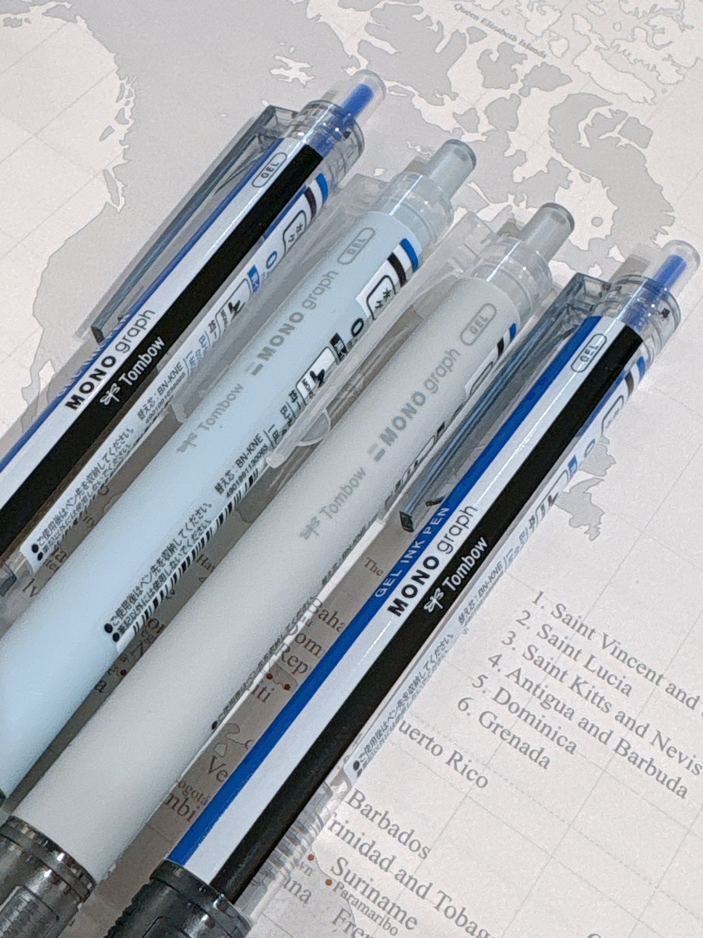Tombow Mono Graph Lite 0.5 Gel Pen - 藍色/黑色墨