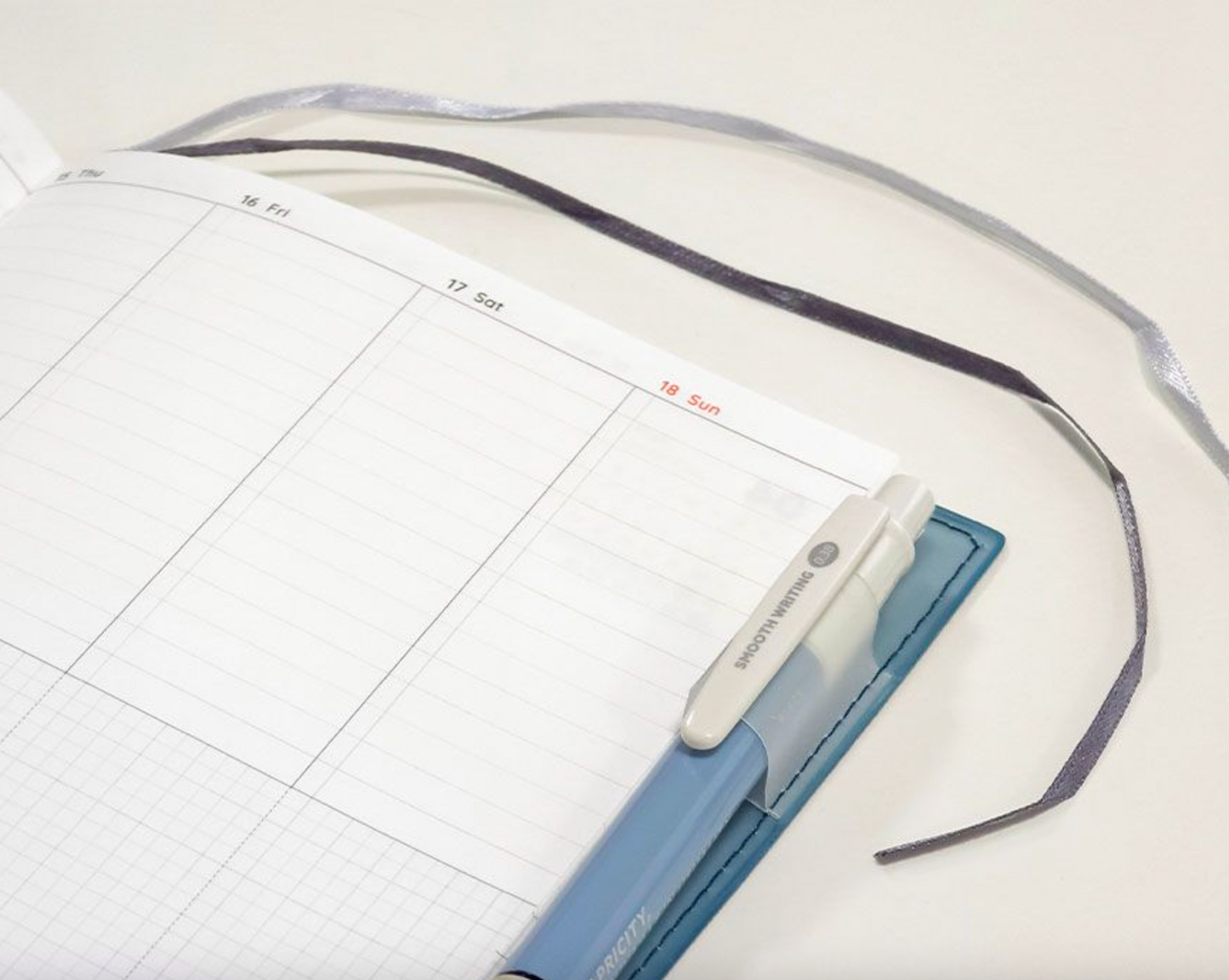 韓國 2027 Iconic Office Planner A5 size - 月週計劃 [預購貨品，下單後14天出貨]