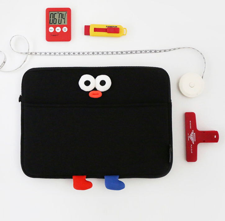 Pom Pom Black Toast iPad Pouch (預購商品)